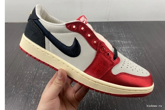Away FN0432-100 Room Retro Low Jordan OG Trophy 1 0513